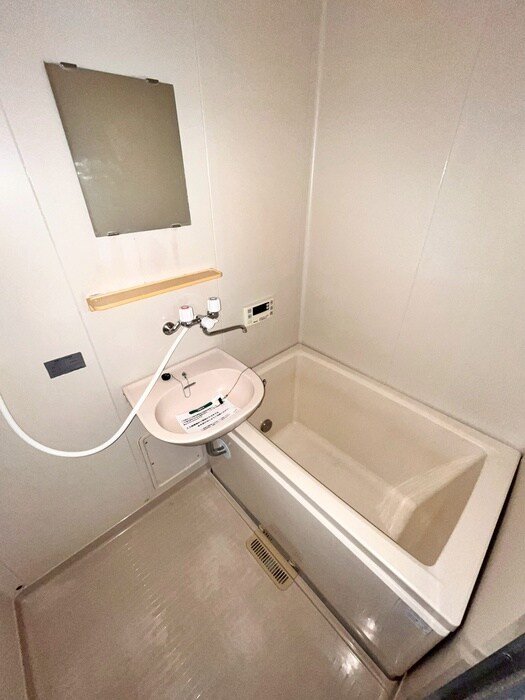 物件内観写真12　(バス／シャワールーム等)