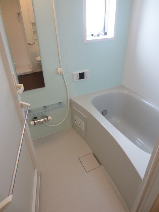 物件内観写真10　(バス／シャワールーム等)