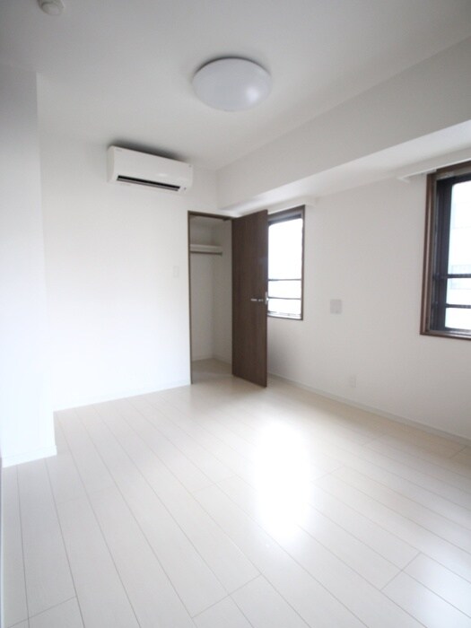 物件内観写真12　(居室)