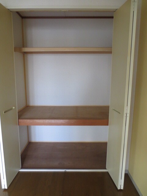 物件内観写真15　(収納)