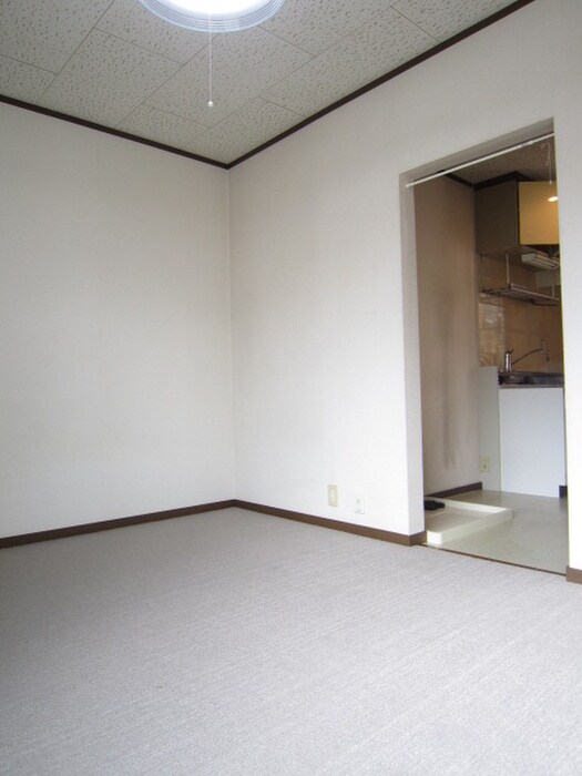 物件内観写真10　(居室)