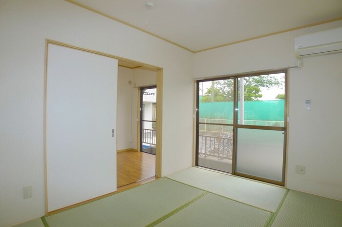 物件内観写真9　(居室)