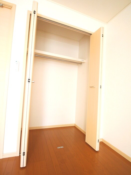 物件内観写真11　(収納)