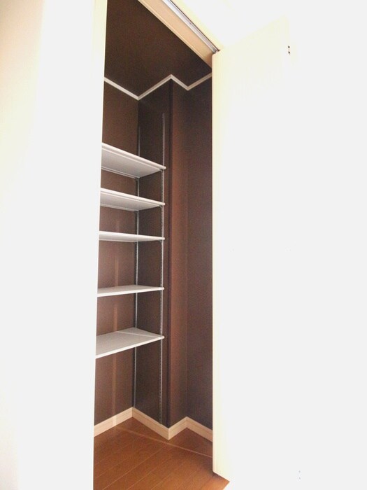 物件内観写真18　(靴箱)