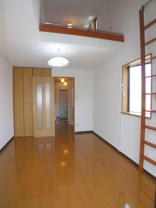 物件内観写真7　(居室)