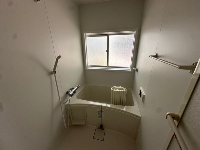物件内観写真12　(バス／シャワールーム等)