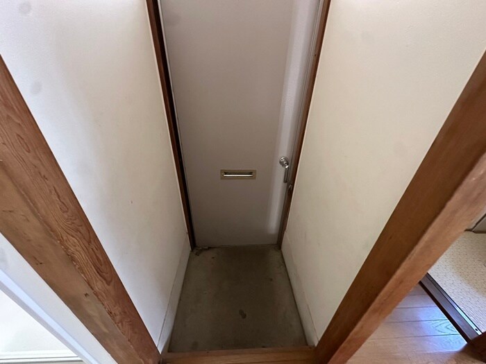 物件内観写真22　(玄関)