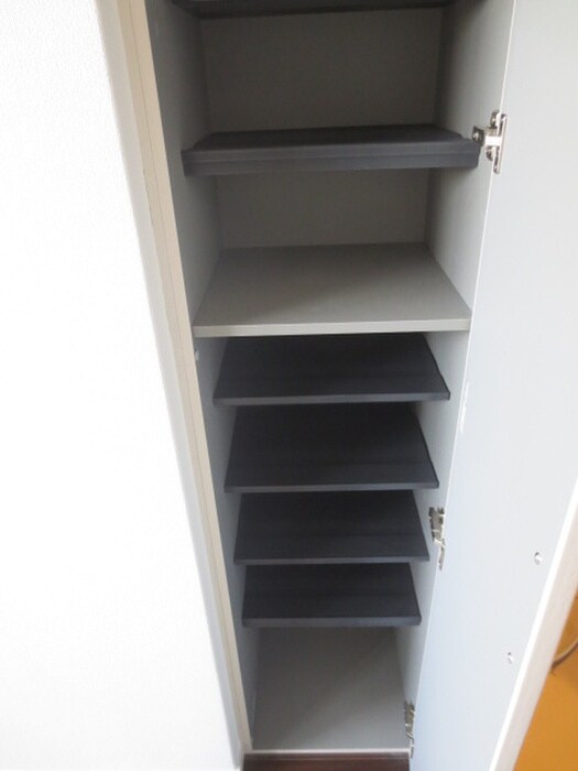 物件内観写真13　(靴箱)