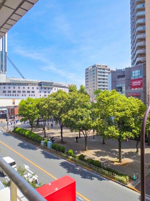 物件内観写真17　(室内からの展望)