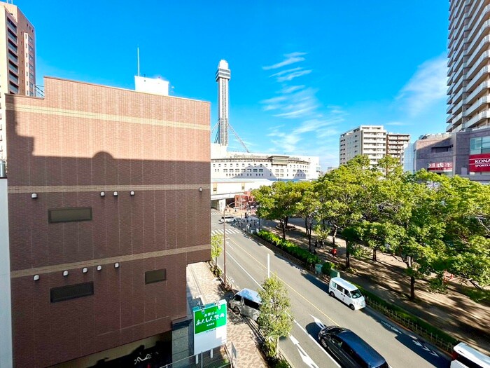 物件内観写真18　(室内からの展望)