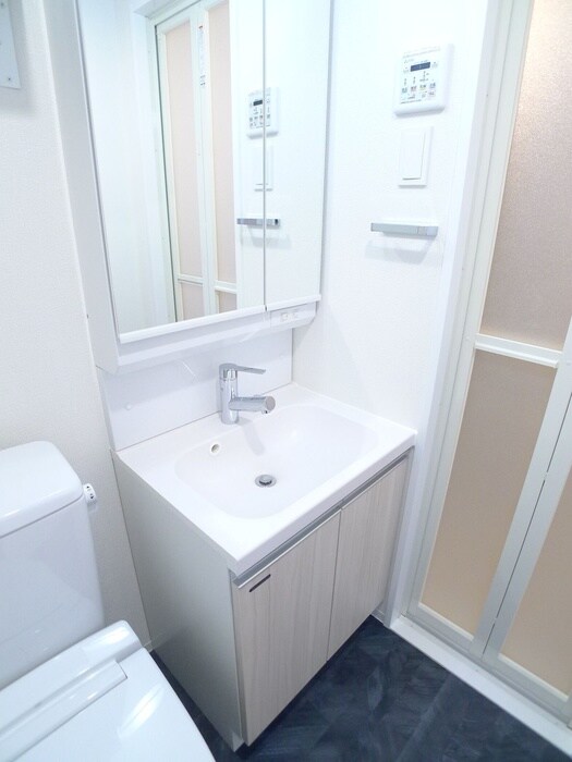 物件内観写真13　(洗面)