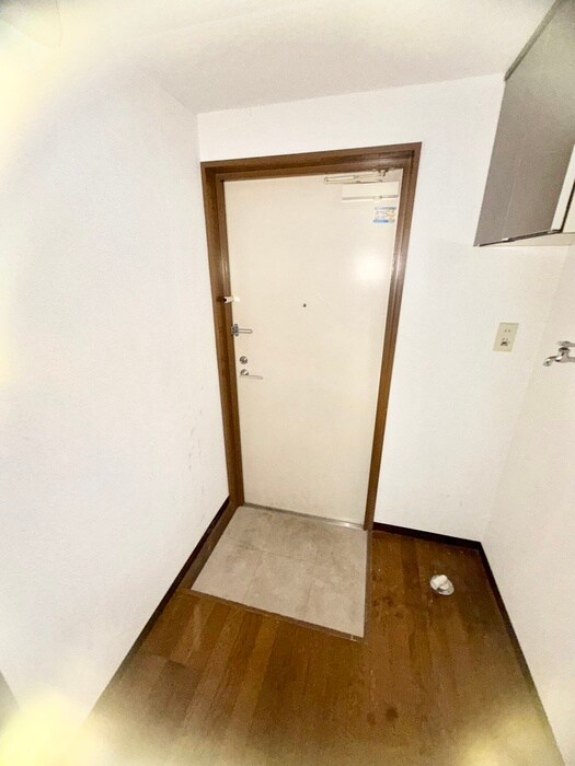 物件内観写真14　(玄関)