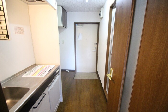 物件内観写真16　(廊下)