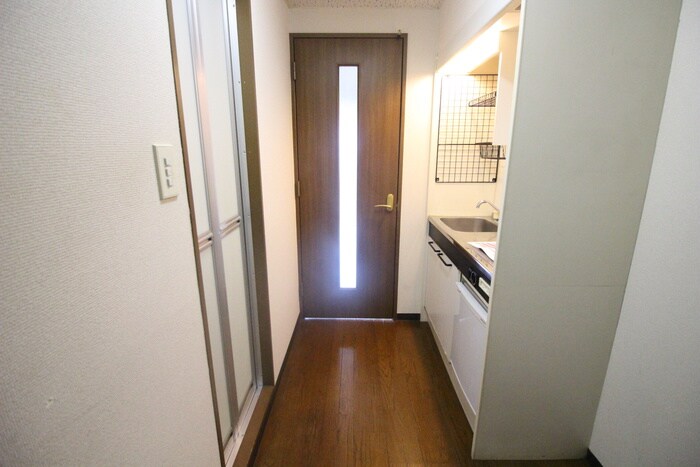 物件内観写真20　(廊下)