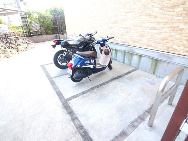 バイク置き場