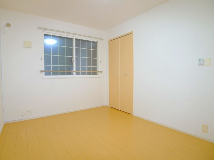 物件内観写真11　(室内からの展望)