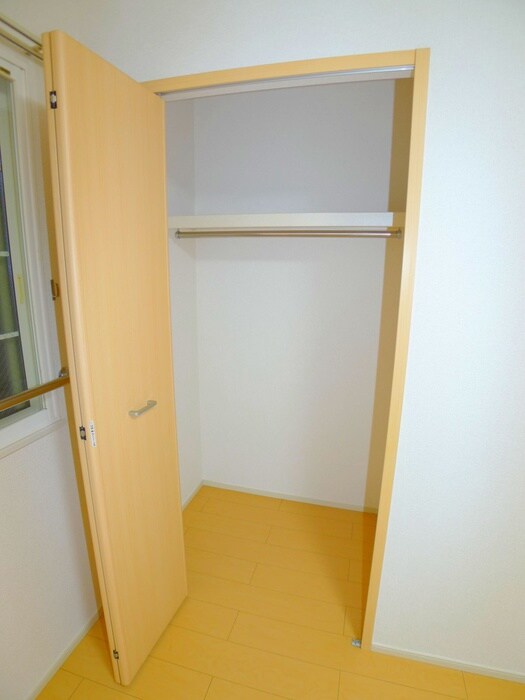 物件内観写真15　(収納)