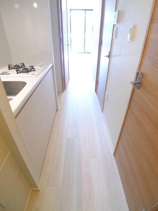 物件内観写真9　(廊下)