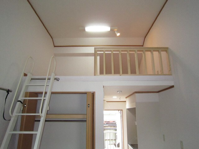 物件内観写真10　(収納)