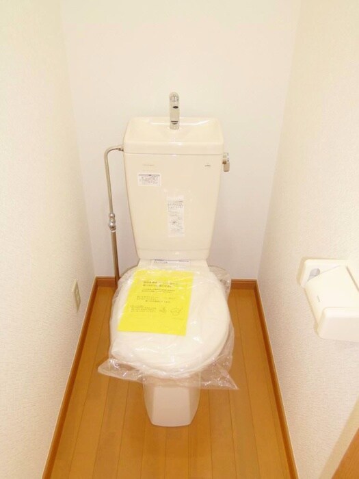 物件内観写真13　(トイレ)