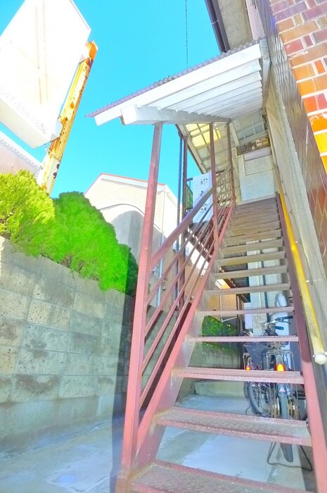 物件外観写真5　(駐輪場)