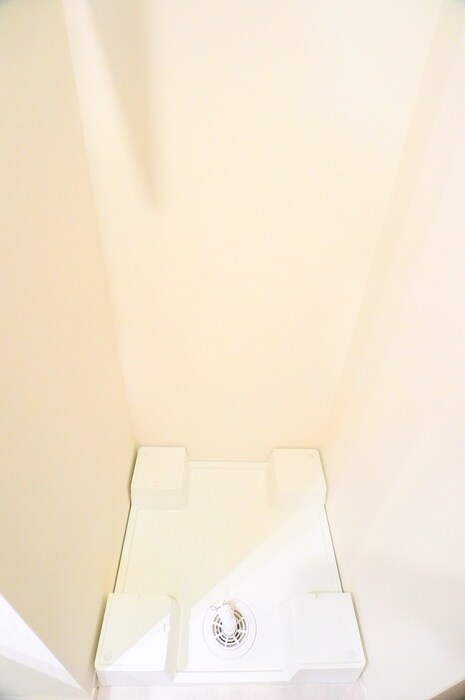 物件内観写真14　(洗濯機置場)