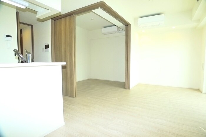 物件内観写真18　(室内からの展望)