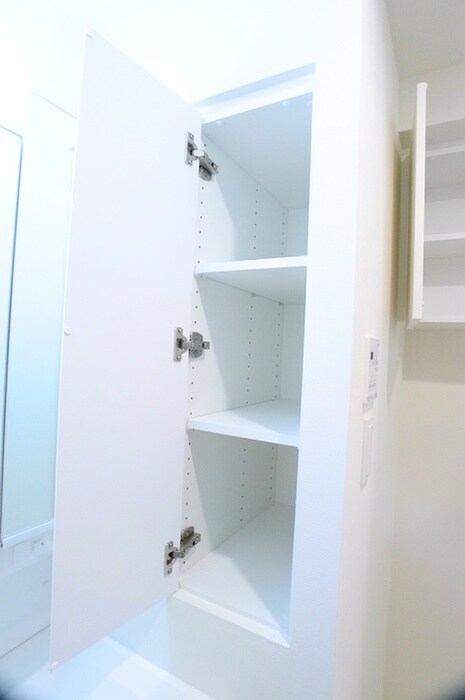 物件内観写真21　(収納)