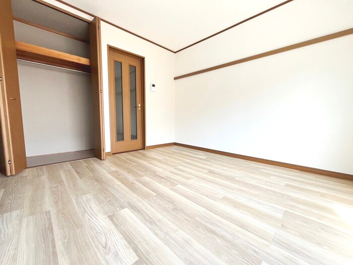 物件内観写真18　(居室)