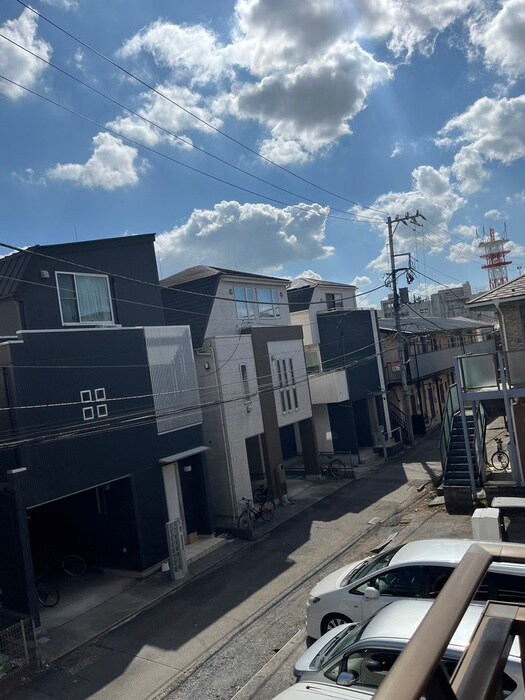 物件内観写真22　(室内からの展望)