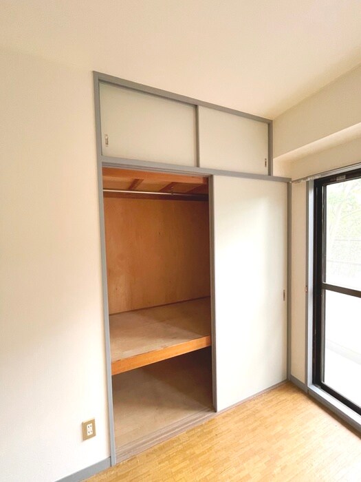 物件内観写真11　(収納)