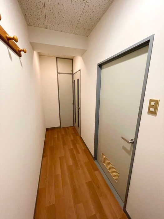 物件内観写真19　(廊下)