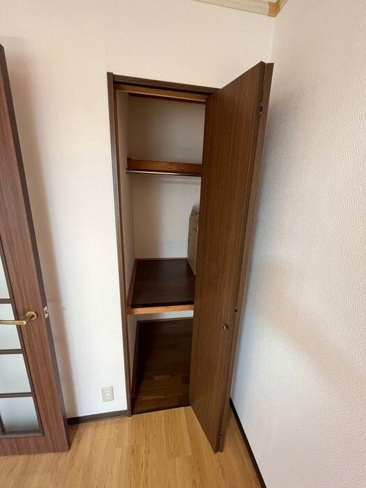 物件内観写真15　(収納)