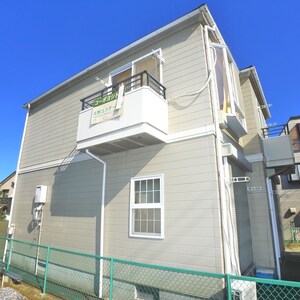 コーポヨシトミ外観写真