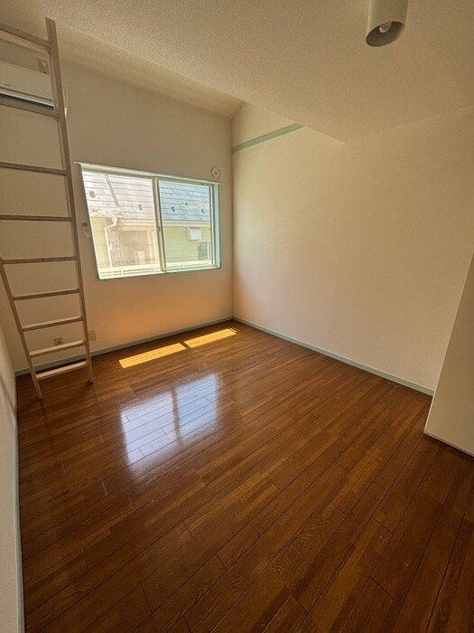 物件内観写真6　(居室)