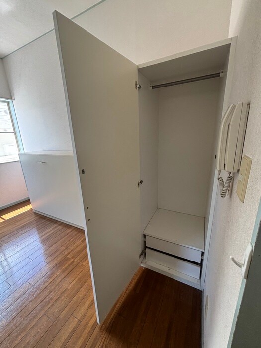 物件内観写真10　(靴箱)