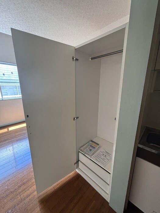 物件内観写真12　(収納)