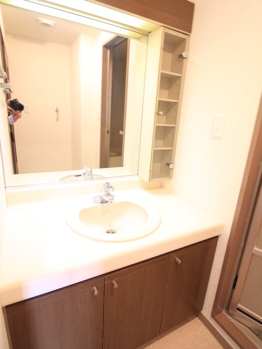 物件内観写真9　(洗面)