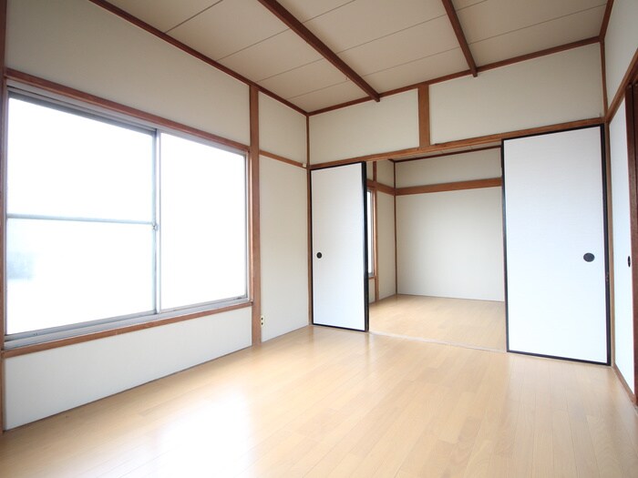 物件内観写真4　(居室)