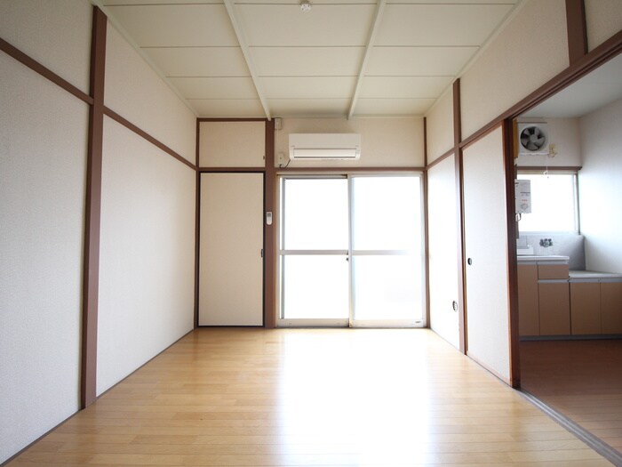 物件内観写真5　(居室)