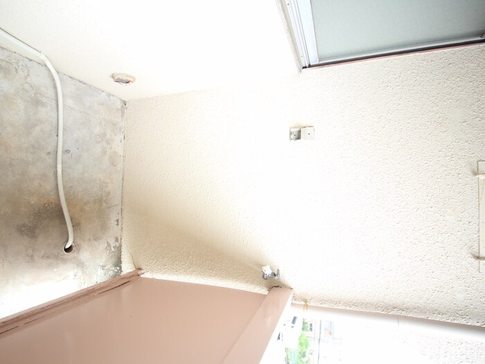 物件内観写真14　(洗濯機置場)