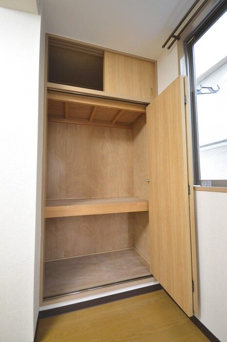 物件内観写真11　(居室)