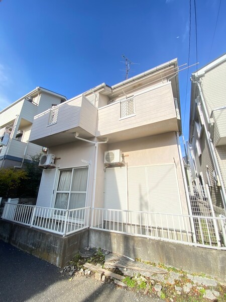 ＷＥＳＴ大倉山外観写真