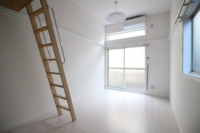 物件内観写真10　(居室)