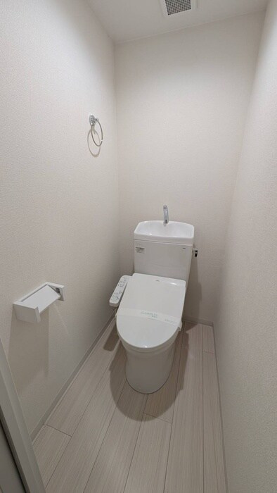 物件内観写真15　(トイレ)