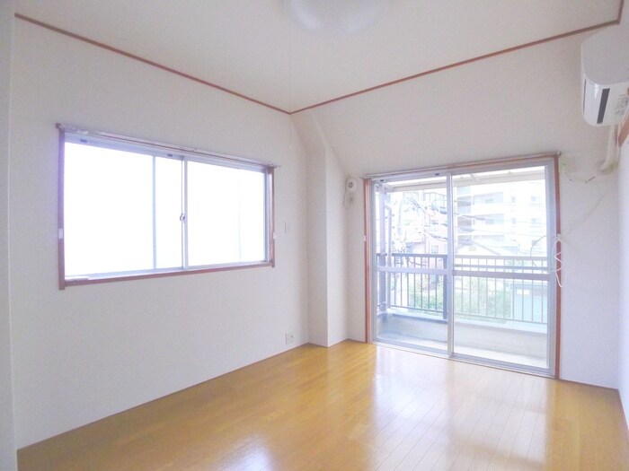 物件内観写真9　(居室)