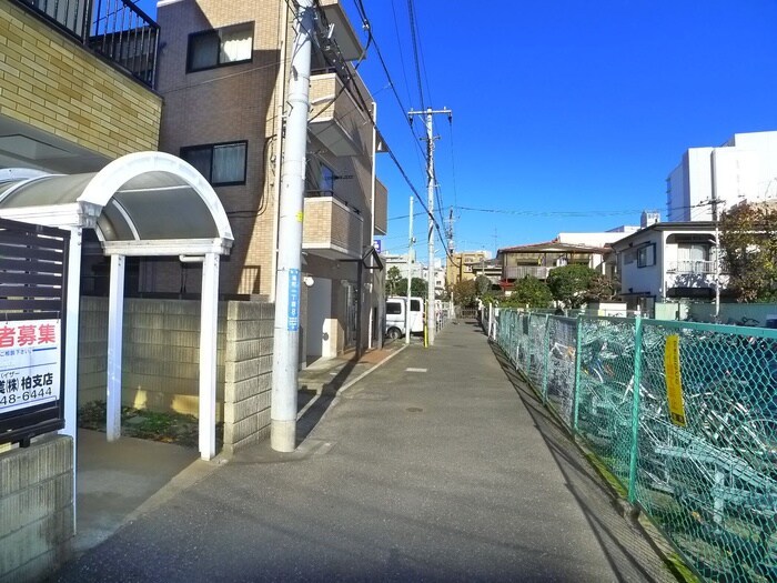 物件外観写真6　(周辺環境)