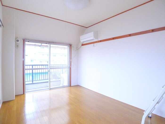 物件内観写真10　(居室)