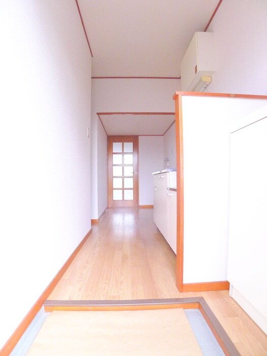 物件内観写真17　(玄関)