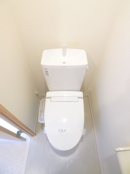 物件内観写真14　(トイレ)